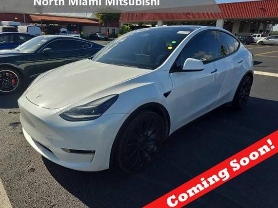 TESLA MODEL Y 2021 5YJYGDEF2MF302478 image